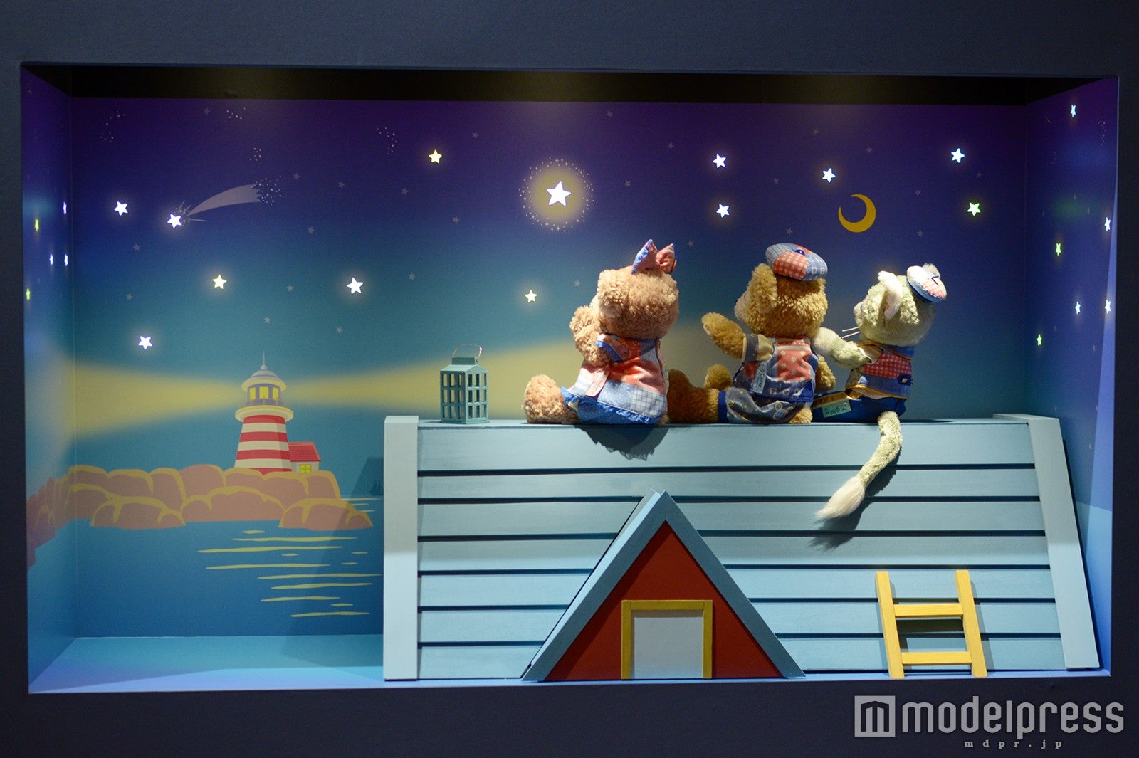 展示（C）モデルプレス