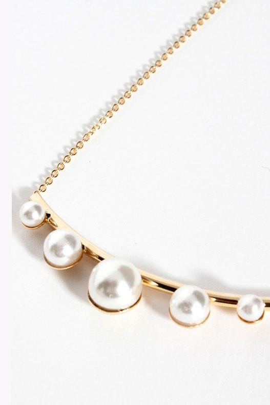 スタイリッシュパールネックレス「DEPARTMENT」1,584円(税込)