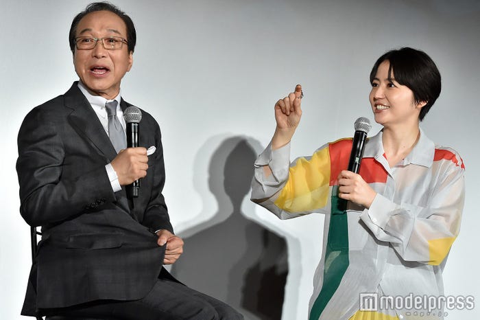 小日向文世、長澤まさみ(C)モデルプレス