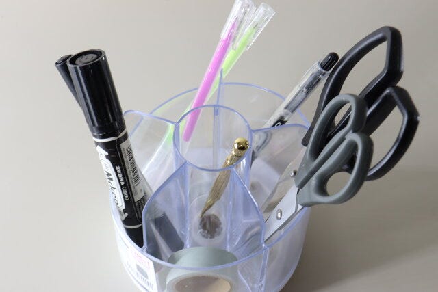 回転式ペン立て　文具収納
