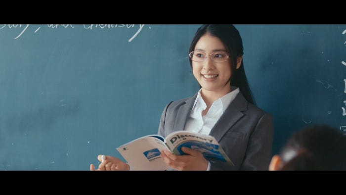 土屋太鳳出演の動画より(提供写真)