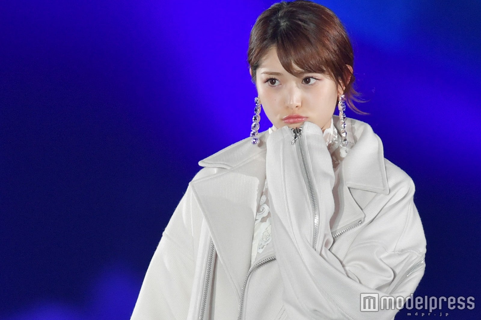 乃木坂46松村沙友理、可愛すぎる仕草で悩殺 美脚全開ランウェイ＜TGC北九州2017＞