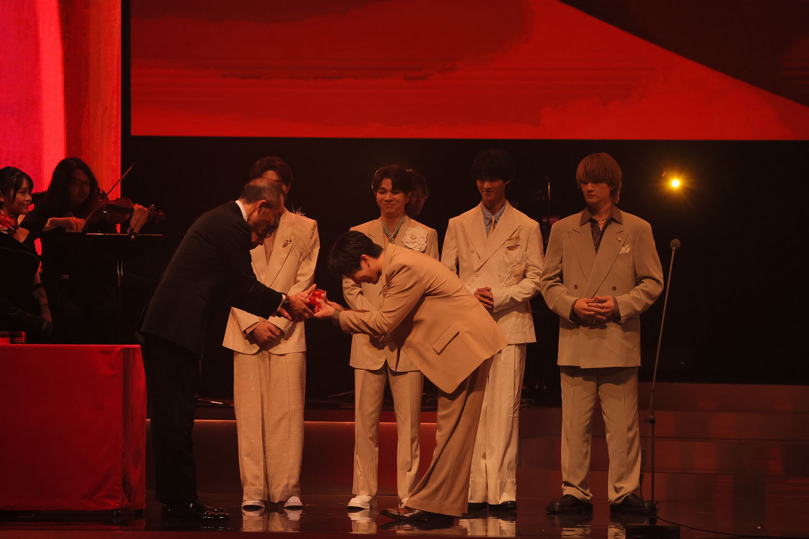 M!LK（C）CEIPA／MUSIC AWARDS JAPAN 2026