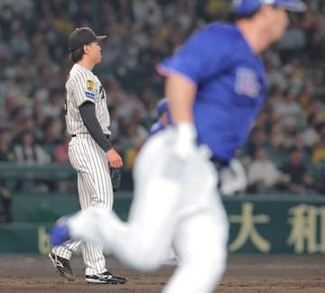 阪神まさか2番手・工藤がわずか3球で勝ち越し許す 甲子園から悲鳴 七回に好投の先発・才木に代打直後の悪夢