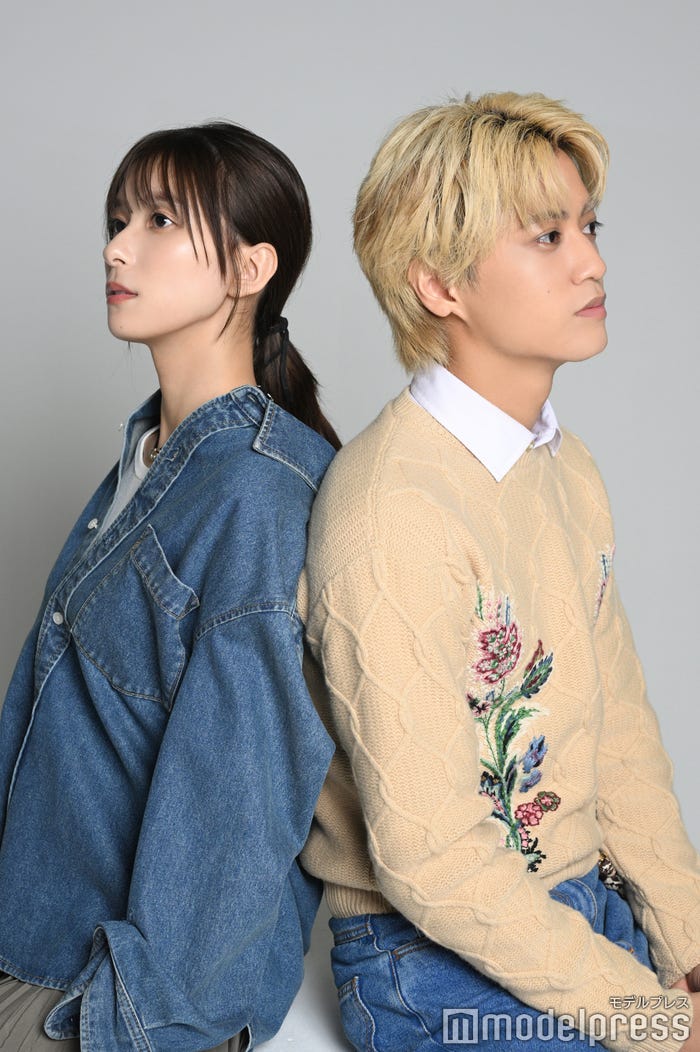 芳根京子、高橋海人(C)モデルプレス/【芳根】ヘアメイク:猪股真衣子(TRON)、スタイリスト:杉本学子(WHITNEY)【高橋】ヘアメイク:橋場由利佳、スタイリスト:丹ちひろ(YKP)