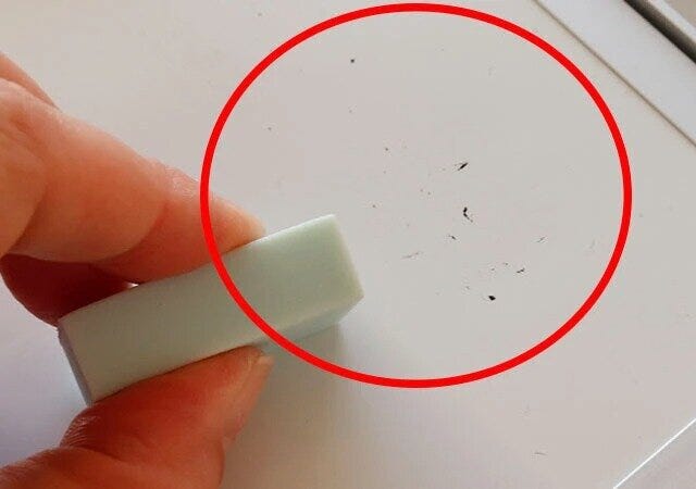 ダイソー ホワイトボードの汚れ取り ダイソーの消しゴムみたいなホワイトボードの汚れ取り