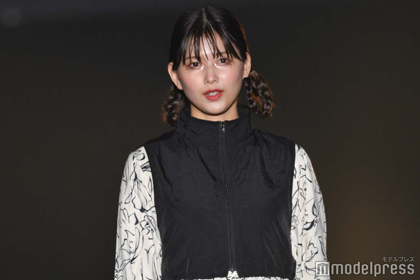 渡邉理佐（C）モデルプレス