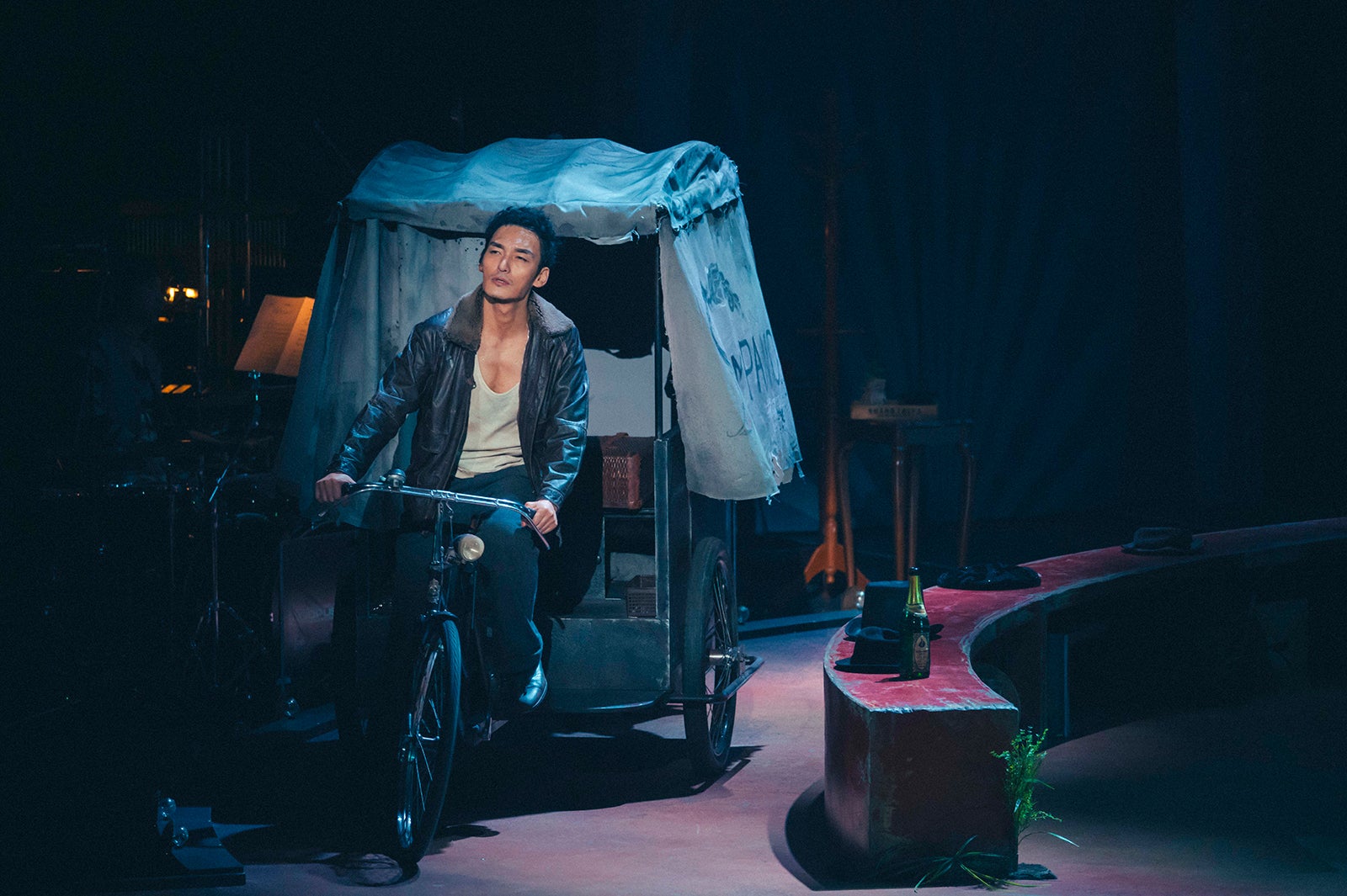 草なぎ剛／撮影：荒井俊哉