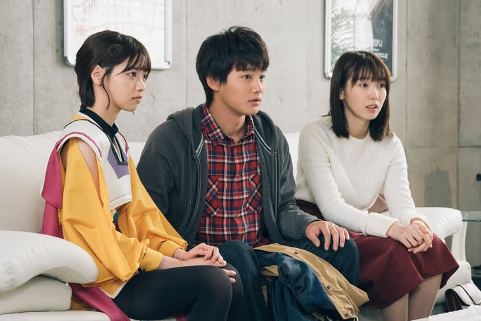 西野七瀬、野村周平、飯豊まりえ/「電影少女」第5話より(C)「電影少女2018」製作委員会