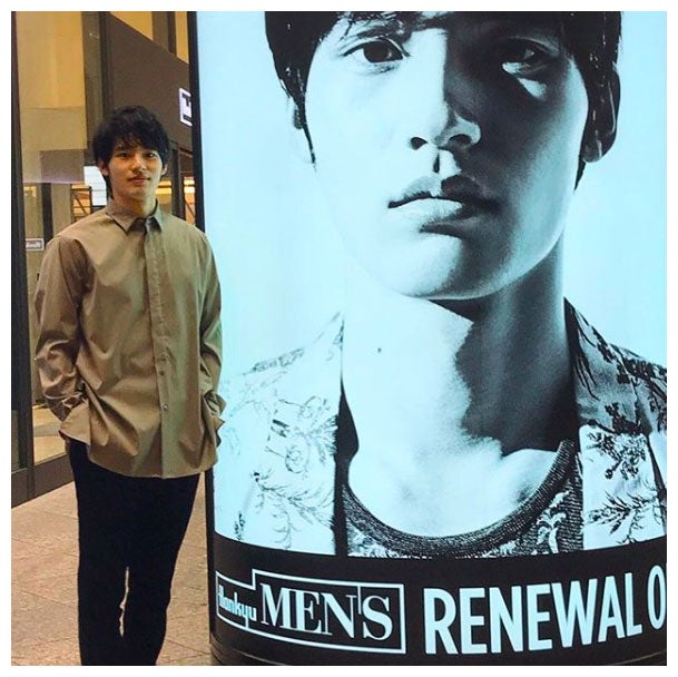 岡田健史、久々インスタ更新にファン歓喜「大人っぽくなった」「かっこよさ増した」の声