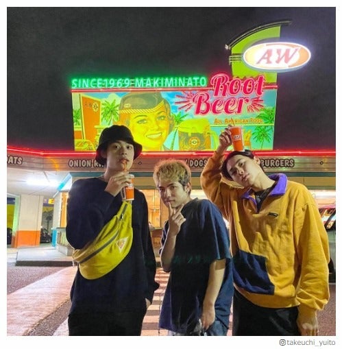 「オオカミちゃん」竹内唯人・Rude-α・Kaya、沖縄での再集結ショットにファン歓喜