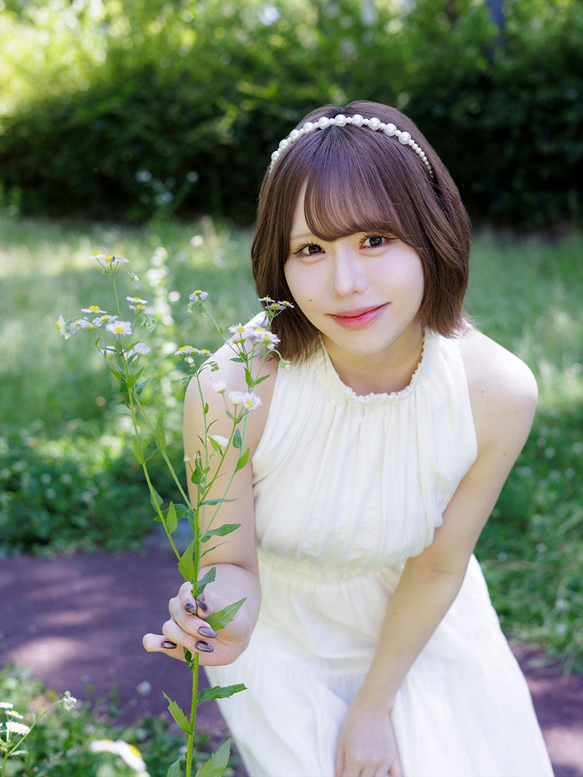 佐藤佳穂（C）『日経エンタテインメント！SKE48 8期生 フォトブック〜約束。〜』（日経BP）撮影／青山裕企