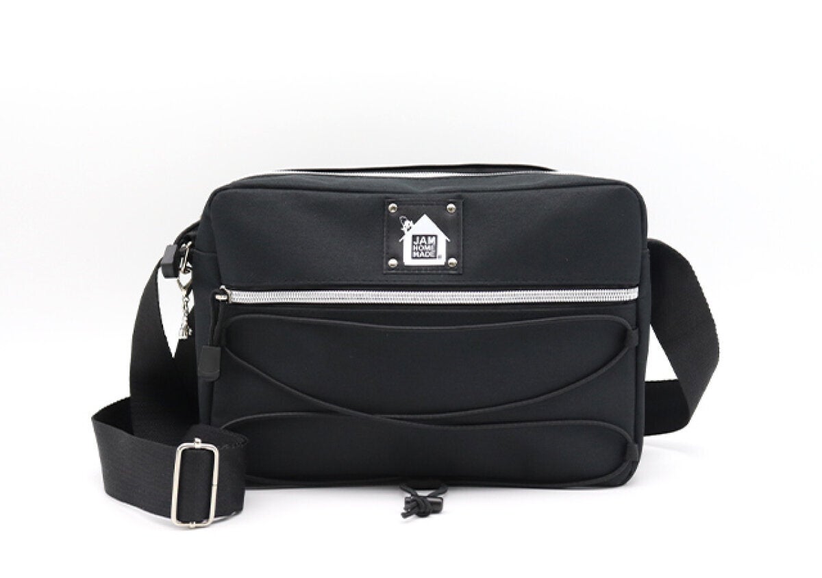 公式サイトでは既に売り切れの話題の付録！人気ブランドコラボがアツい