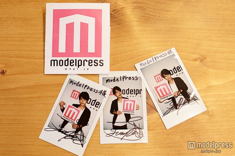 直筆サイン入りチェキプレゼント