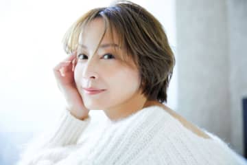 鈴木亜美がFC東京－鹿島の開幕戦に登場 「BE TOGETHER」を披露「FC東京が最高のスタートをきれるように、一生懸命頑張ります！」