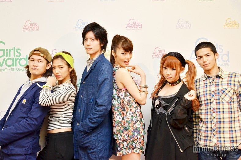 「テラスハウス」メンバー（左から）宮城大樹、今井華、岩永徹也、島袋聖南、竹内桃子、菅谷哲也