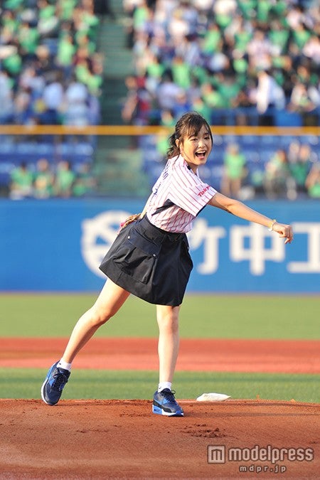 画像1 14 大原櫻子 人生初始球式はノーバンならず お兄ちゃん 福士蒼汰からレクチャーも モデルプレス