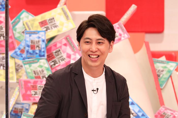 屋敷裕政「超絶限界 ~陸上・海上・航空自衛隊ソコまで見せる!?大百科~」(C)フジテレビ