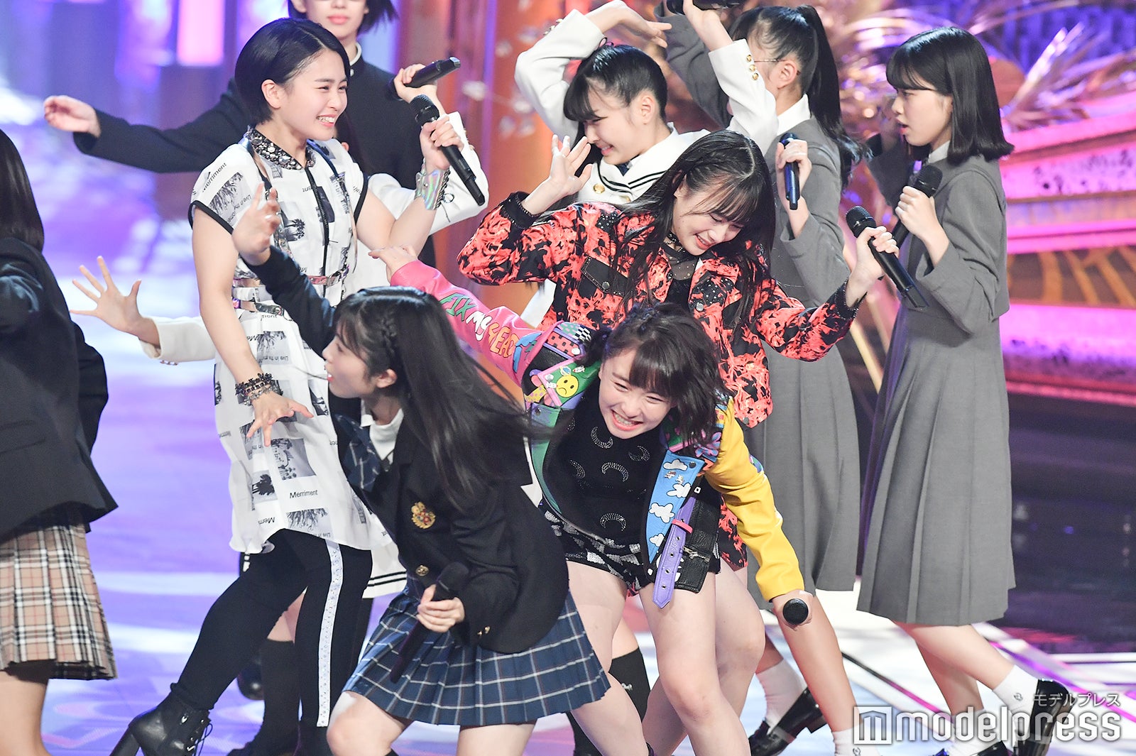 BEYOOOOONDS （C）モデルプレス