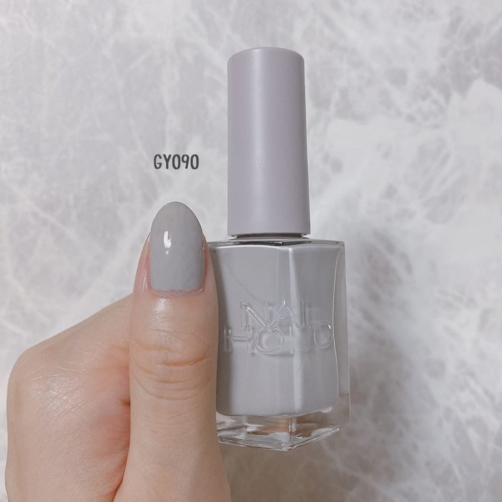 NAILHOLIC