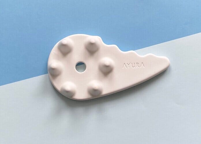 岐阜県瑞浪の窯で手作業で作られた1点ものの陶磁器製プレート