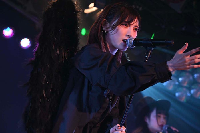 岡田奈々(C)AKB48