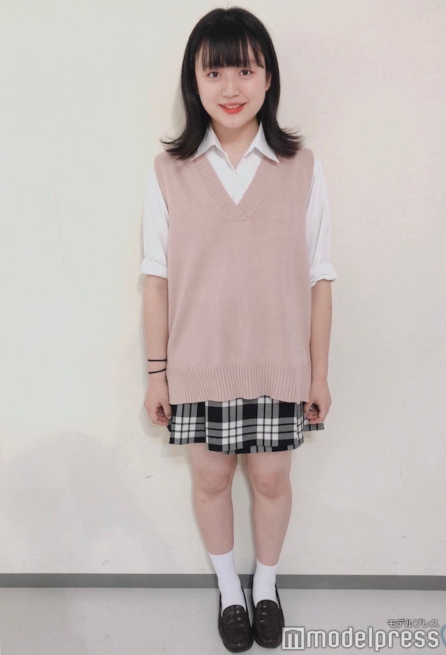 ひび （C）モデルプレス