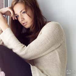 モデルプレス - 不倫、浮気、片思い…恋愛で不安定になりがちな女性にたりないもの