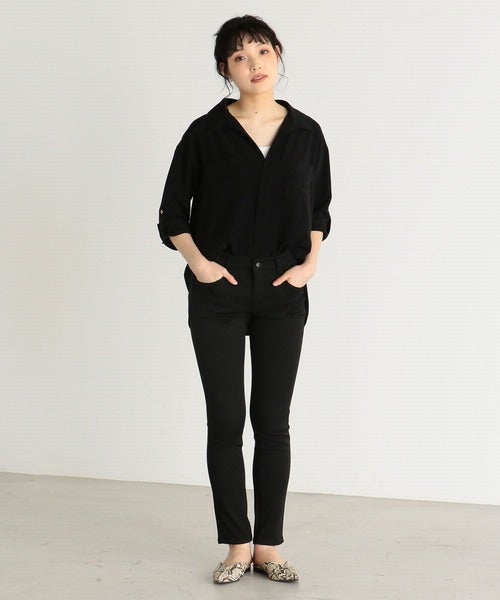 春らしくオールブラックを着こなす 21 差し色が映えるコーデのコツ モデルプレス