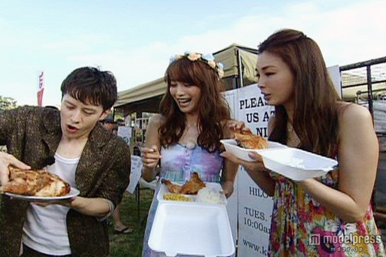 大きなチキンに驚愕（C）日本テレビ