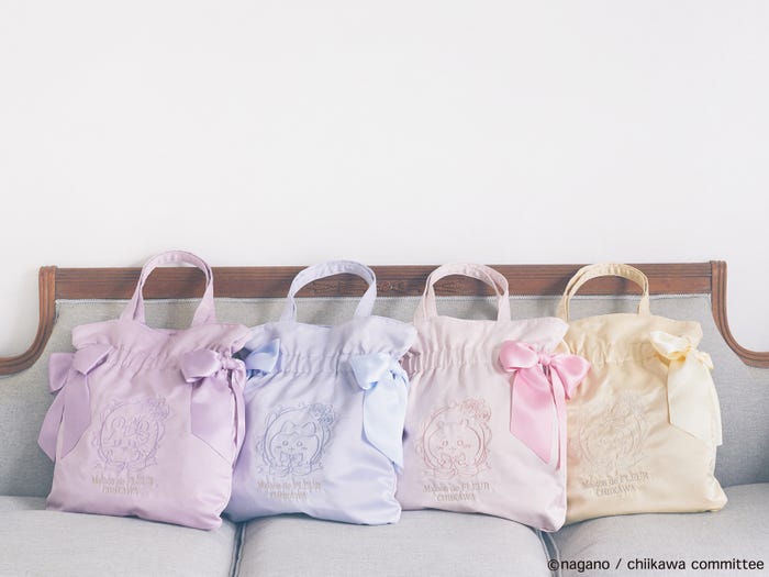 Maison de FLEUR×ちいかわ/刺繍ダブルリボントートバッグ(提供写真)