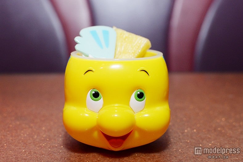 マンゴーとヨーグルトのムース、スーベニアカップ付き￥880　販売店舗：セバスチャンのカリプソキッチン