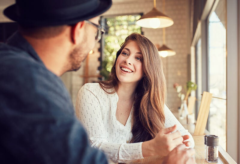 運命の人は 近くにいる 男友達と付き合うときのポイント モデルプレス 運命の人は 近くにいる 男友達と付き合うときのポイント モデルプレス