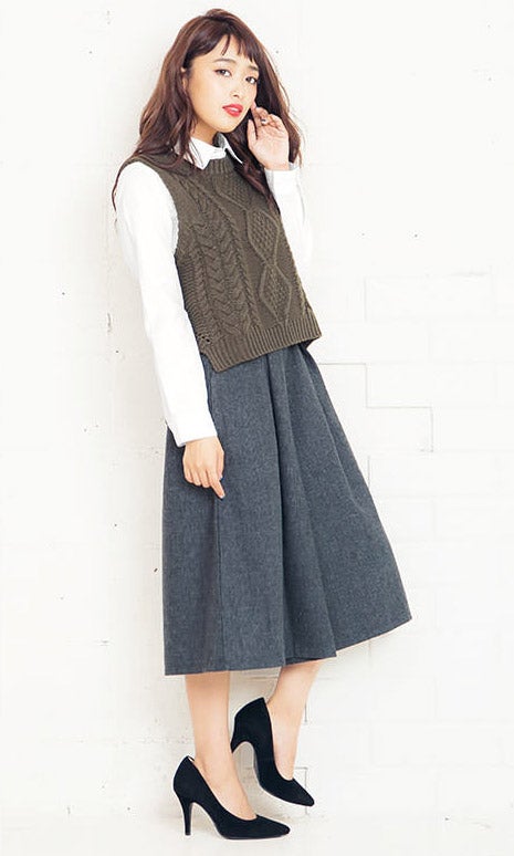 シンプルベーシックシャツトップス「神戸レタス」1690円（税込）／画像提供：神戸レタス