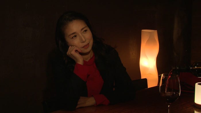 高橋ひとみ(C)「抱かれたい12人の女たち」製作委員会