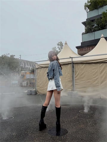17歳JKモデル・こいろん、「美脚すぎる」ミニスカ振り向きショットで魅了「最高だね～」