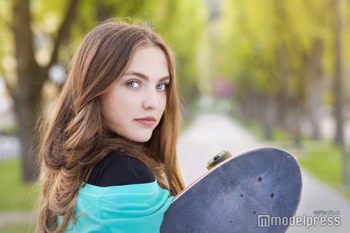 時間を掛けて振り向かせるようにして(photo-by-Halfpoint/Fotolia)