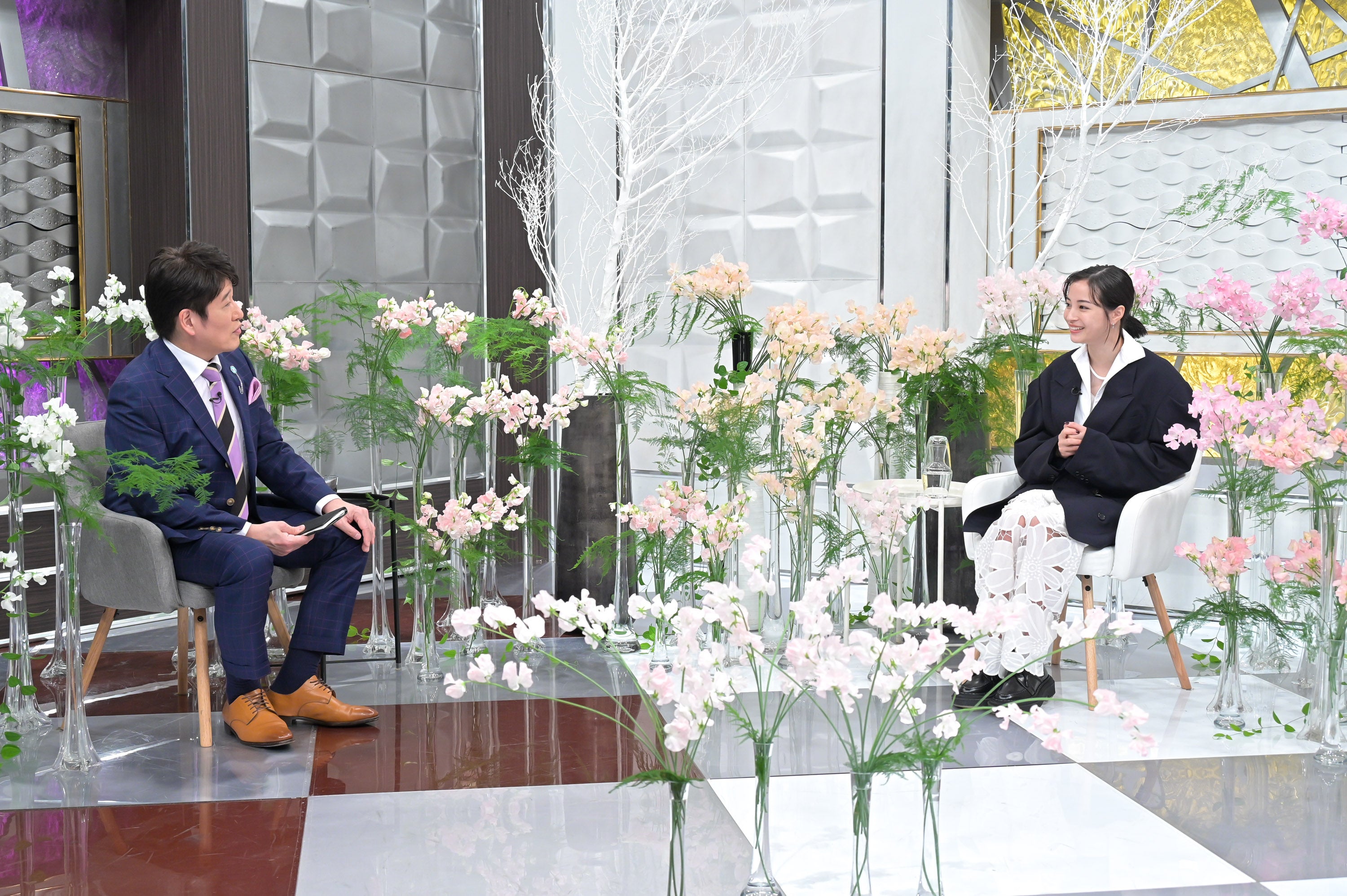 林修、広瀬すず（C）MBS