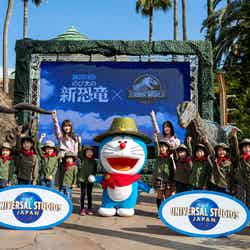 右から:小坂菜緒、加藤史帆(C)藤子プロ・小学館・テレビ朝日・シンエイ・ADK 2020
TM&(C)Universal Studios & Amblin Entertainment
TM&(C)Universal Studios. All rights reserved.