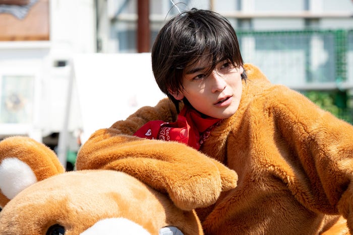 高橋文哉 「君の花になる」第2話より(C)TBS