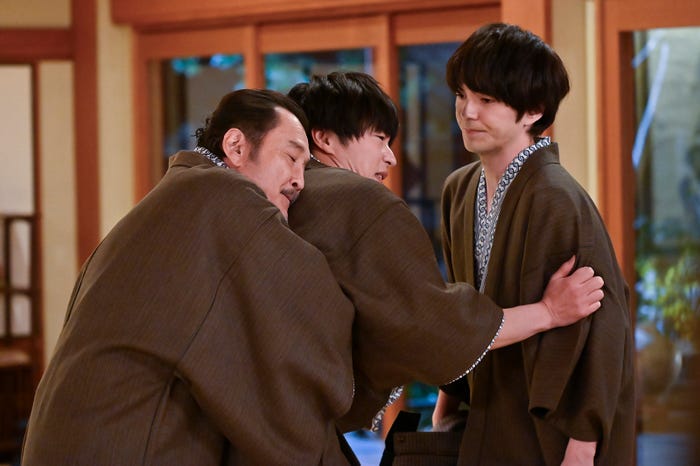 吉田鋼太郎、田中圭、林遣都「おっさんずラブ-リターンズ-」第5話(C)テレビ朝日