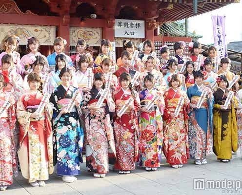 入山杏奈、木崎ゆりあら“遅咲き世代”過去最多32人が成人 AKB48グループ記念撮影会
