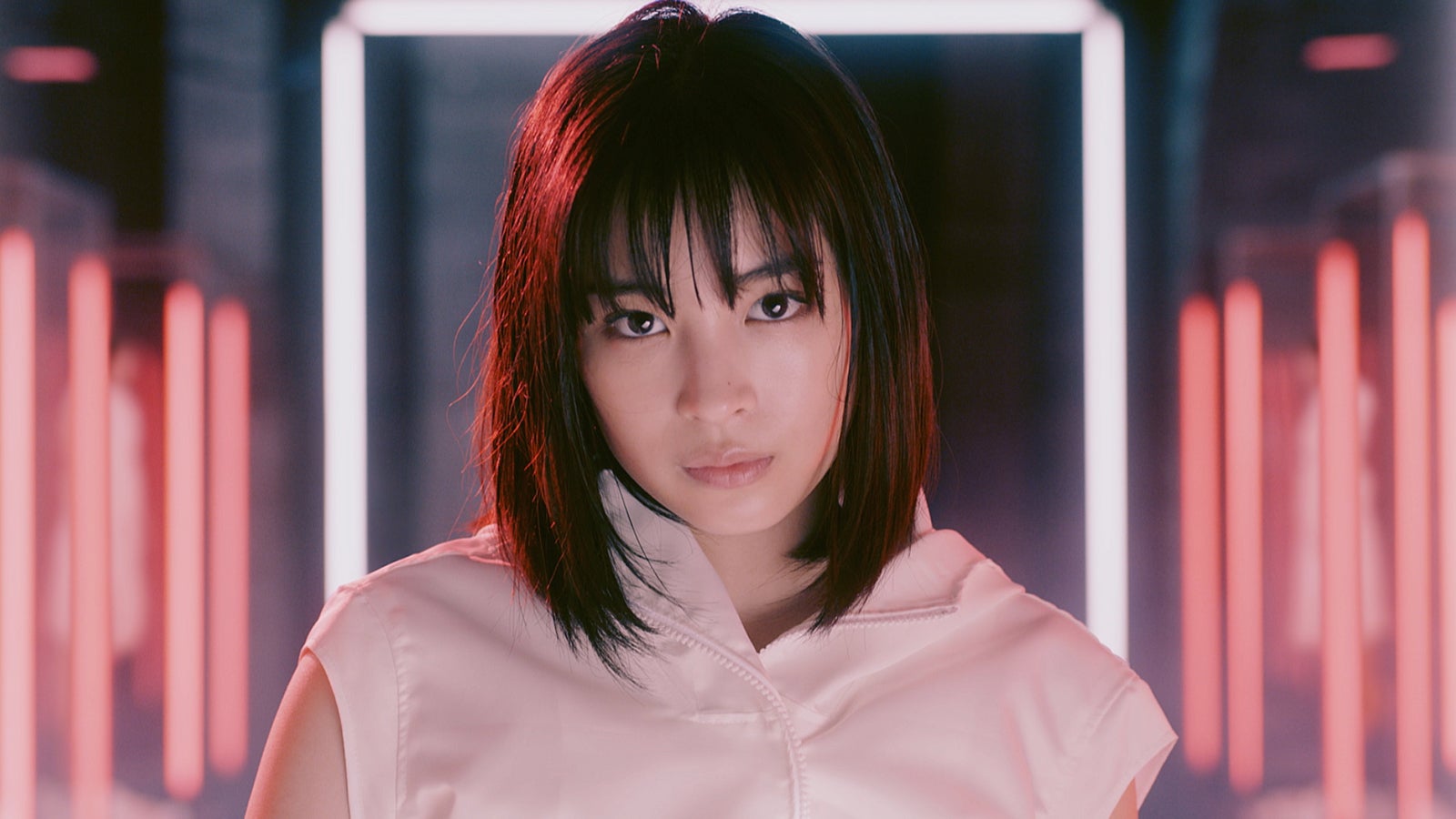 広瀬すず・吉沢亮・田中圭ら、ソフトバンク新イメージキャラクターに　ド派手アクションも