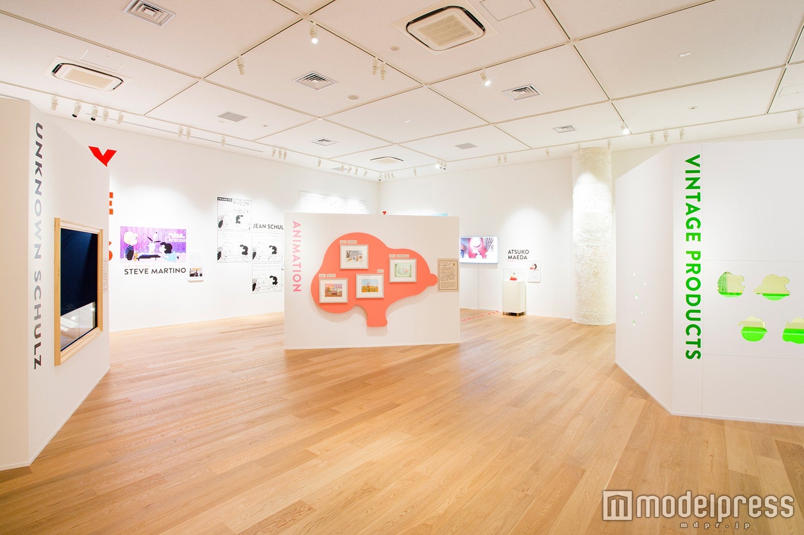 展示内部（C）Peanuts Worldwide LLC