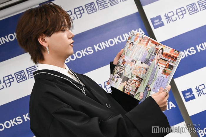 神社ロケが思い出に残っているという中島颯太(C)モデルプレス