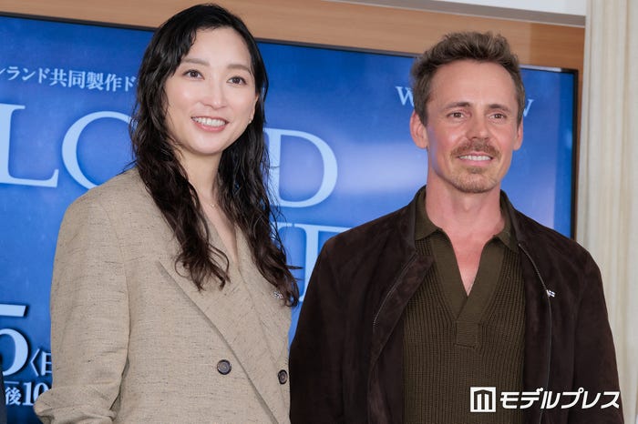 杏、ヤスペル・ペーコネン(C)モデルプレス