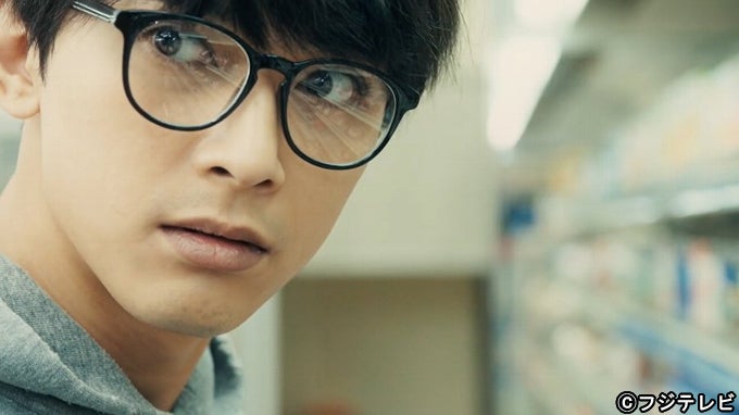 吉沢亮の 陰キャ ぶりが話題 池田エライザとの過激シーンも飛び出す ぼくは麻理のなか 名作プレイバック モデルプレス 吉沢亮の 陰キャ ぶりが話題 池田エライザとの過激シーンも飛び出す ぼくは麻理のなか 名作プレイバック モデルプレス