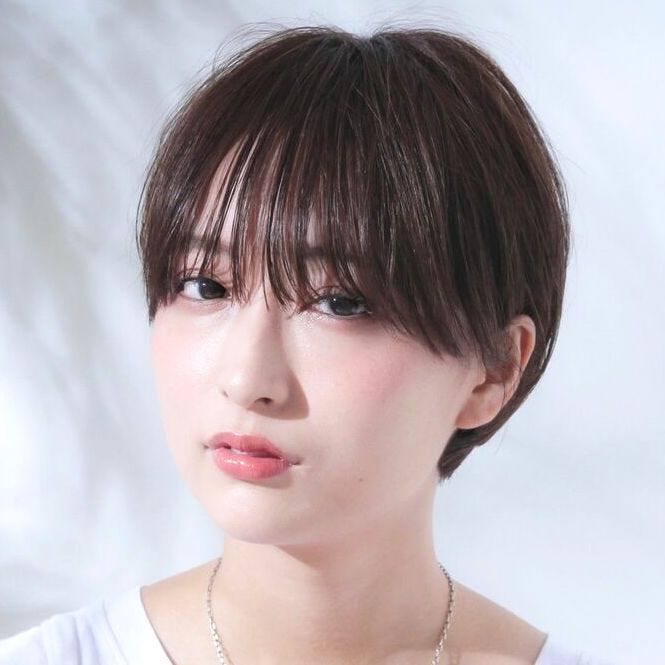 黒髪 ベリーショートのヘアカタログ 女性らしさもかっこよさも叶える髪型って モデルプレス 黒髪 ベリーショートのヘアカタログ 女性らしさもかっこよさも叶える髪型って モデルプレス