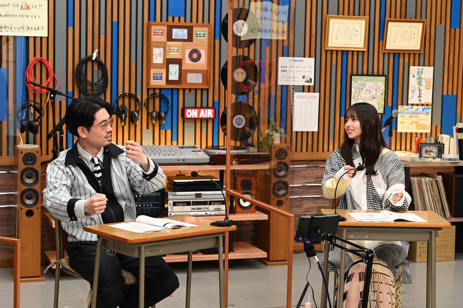 ハマ・オカモト、齋藤飛鳥（C）テレビ朝日