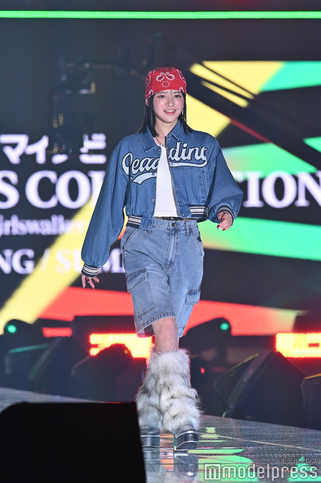 鎮西寿々歌／TGCステージの様子（C）モデルプレス